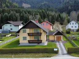 Gepflegtes Wohnhaus mit Nebengebäude, Garage, voll unterkellert, in Admont mit traumhaftem Bergblick