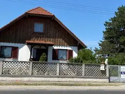 Strasshof an der Nordbahn, Ein Zuhause, zwei Möglichkeiten – und unendlich viel Potenzial, direkt an der B8.
