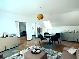 4-Zimmer-Erstbezug nach Sanierung nahe Schlossberg – Provisionsfrei!