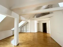 Graz - Geidorf: Schöne Dachgeschosswohnung mit Terrasse in zentraler Lage