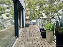 U4 - Pilgramgasse: Terrassenwohnung mit Parkplatz