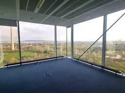 Moderne Büros im Saturn Tower | 1220 Kaisermühlen