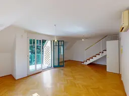 Elegante Dachgeschosswohnung mit Gartenblick, Terrassen und Garage