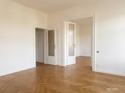 ERSTBEZUG MIT BALKON &amp; BLICK IN DEN ALLERHEILIGENPARK