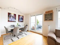 PENTHOUSE | Lichtdurchflutete Familien-Maisonette in bester Lage, Parkplätze, Tiefgarage, 4 Schlafzimmer