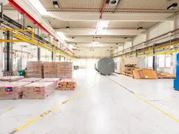VARIABEL | 1.700m2 Produktions-, Lagerhalle in Gewerbepark zur MIETE