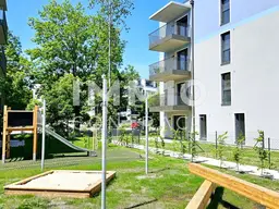 Provisionsfreier Erstbezug: Lichtdurchflutete 3-Zimmer-Wohnung mit Süd-Balkon und Grünblick