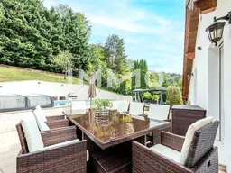 Perfektes Zuhause für 1 oder 2 Familien mit Pool + Garage + Garten + Jagdstüberl + weitere Highlights!