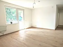 Hell, modern, kompakt, saniert: Charmante 3-Zimmer-Wohnung mit großer Süd-Loggia