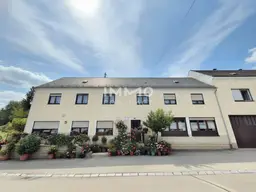 Großzügiges Wohnhaus ehemalige Gaststätte in Litzelsdorf – 8 Zimmer, 5 Parkplätze &amp; vielseitige Nutzungsmöglichkeiten