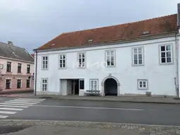 Historisches Zinshaus in Perchtoldsdorf, 650m², 9 Stellplätze, 4,7% Rendite