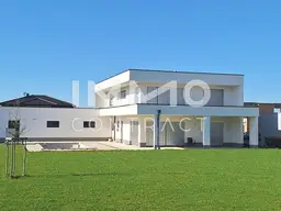 Neu errichtetes Wohnhaus in bester Qualität, Wohnfläche 199 m² auf 1.824 m² Grund in ruhiger Siedlungslage