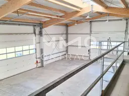 Modernes Betriebsgebäude mit Büro, Freiflächen und Parkplatz - Nähe Haag - Gewerbegebiet - beheizt