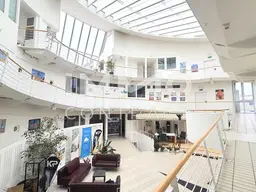 Büro 37m², All-Inklusive Miete (inkl. BK, Heizung, Strom, Parkplatz nach Verfügbarkeit)