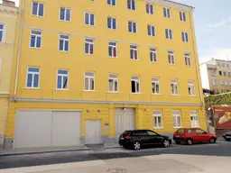 Rinnböckstraße 66 - Stapelparkplatz bis Autohöhe 1,5m