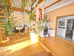 Dachwohnung mit Eigengarten im Westen von Graz
