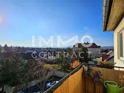 Lichtdurchflutete, große 3-Zimmer-Wohnung mit Balkon und Garage in attraktiver Lage