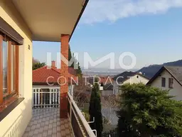 MEHRFAMILIENHAUS IN FURTH STEHT ZUM VERKAUF