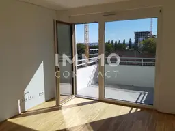 AKTION 1. MONAT MIETFREI: GERÄUMIGE 2,5 ZIMMER WOHNUNG MIT GROSSEM SÜDBALKON IM NEUEN REININGHAUS