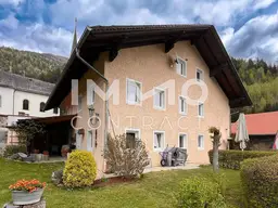 Charaktervolles Mehrparteienhaus