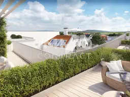 Behagliche 4-Zimmer-Wohnung mit riesiger Dachterrasse - Luxus pur!