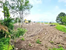 Ebenes, sonniges Grundstück in ruhiger Lage von Matzendorf