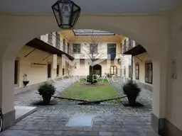 Barockes Bürgerhaus "Zur heiligen Dreifaltigkeit",Branchenfrei - in einer der besten Lagen Wiens!