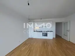 2-Zimmer Wohnung mit Loggia!