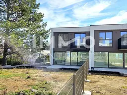 Exklusives Doppelhaus mit luxuriöser Top-Ausstattung – Ihr elegantes Traumdomizil!