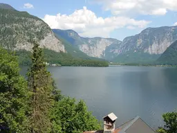 Traumlage - Grundstück mit Altbestand mit atemberaubenden See- und Bergblick