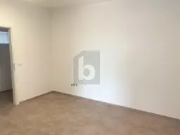 STYLISCH - EIGENER AUFGANG - BALKON
