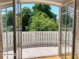 GROßZÜGIGE MAISONETTE MIT KACHELOFEN, ZWEI BALKONEN UND GARTEN