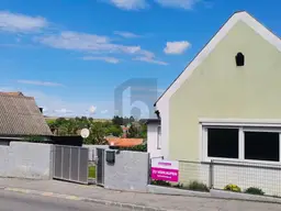 MEIN ZUHAUSE MIT GARTEN, NEBENGEBÄUDE UND FERNSICHT