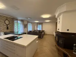 BERGLUFT, RUHELAGE UND MODERN MIT KAMIN