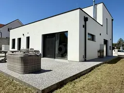 MODERN &amp; SEHR HOCHWERTIG MIT DOPPELGARAGE U. 30 QM NEBENGEBÄUDE