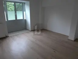 PRAKTISCH IN EINZIGARTIGER LAGE MIT KÜCHE &amp; WC