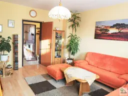 3-ZIMMERWOHNUNG (79m²) MIT PARKPLATZ NÄHE DEM NEUFELDERSEE AB SOFORT