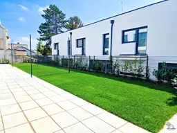 ERSTBEZUG-SCHLÜSSELFERTIGES REIHENHAUS IN STADTRANDLAGE