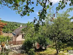 Ideal für Familien - Vermietung Dachgeschoss (Zweifamilienhaus) mit Garten und Weitblick