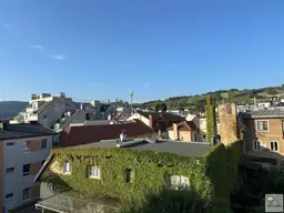 Charmante 2-Zimmer-Wohnung mit Loggia in zentraler Lage von Klosterneuburg