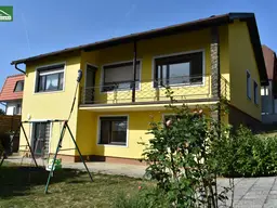 Einfamilienhaus-Fernsicht, Traumlage, 4 Zimmer + ausgebautem Wohnkeller in Großhöflein.