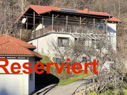 (RESERVIERT) Solides Wohn- bzw. Ferienhaus in wunderschöner Ruhelage mit 2 Wohneinheiten.