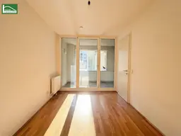 SOMMERAKTION - Wohnen in zentraler Lage in 1100 Wien: 3-Zimmer inkl. Einbauküche und zwei Freiflächen!