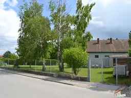 Einfamilienhaus mit großem Grundstück in Maria Ellend