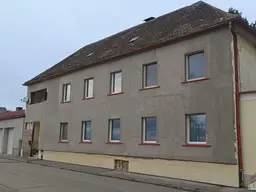 "Alte Schule, neues Kapitel: Historisches Gebäude wird zum einzigartigen Einfamilienhaus!"