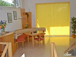 Sehr gut gelegenes Büro und Geschäftslokal