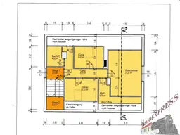 Wohnhaus mit 3 Wohnungen, Pool und Garage in Wels/Pernau