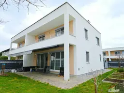 Doppelhaushälfte mit Blick auf den Neufeldersee - Keller - Doppelcarport - Kaminanschluss