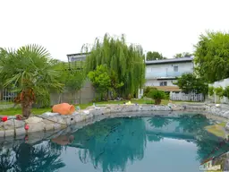 Teilvermietetes Anlageobjekt/Mehrfamilienhaus - SANIERT - 6 Wohneinheiten - 137,53 m² Garage - ERSTE SEEREIHE