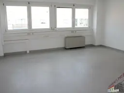 Modernes Büro mit optimaler Raumaufteilung – Nähe Bahnhof Grießfeld